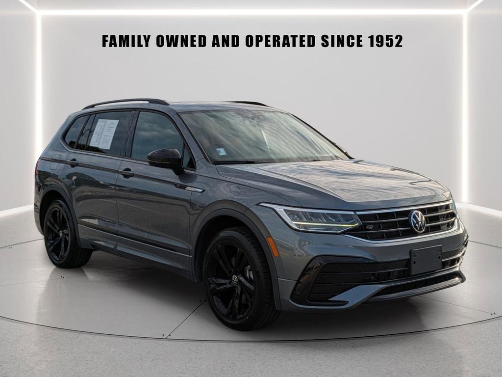 2023 Volkswagen Tiguan 2.0T SE R-Line Black