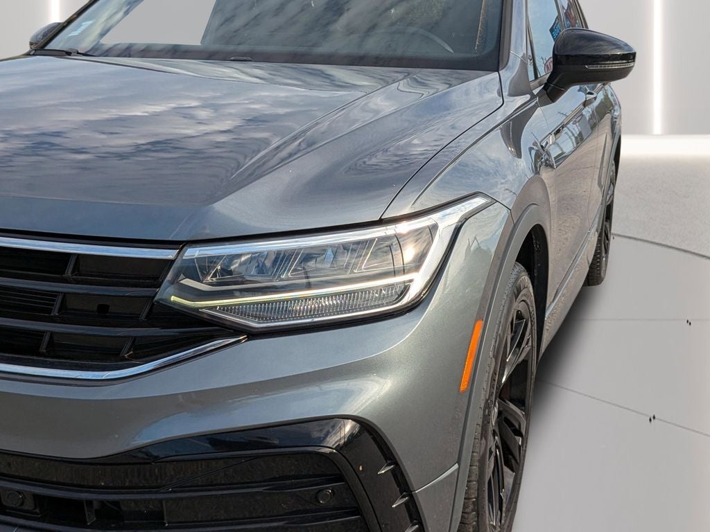 2023 Volkswagen Tiguan 2.0T SE R-Line Black