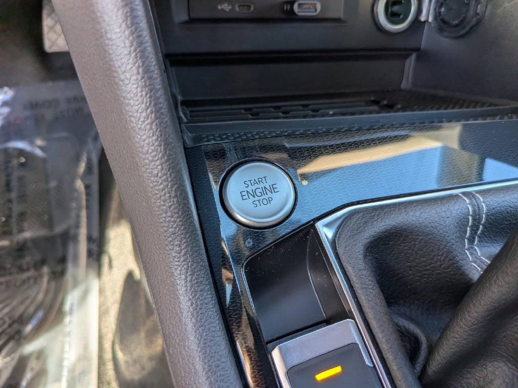 2027 Volkswagen Taos 1.5T SE