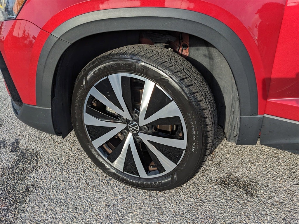 2023 Volkswagen Taos 1.5T SE