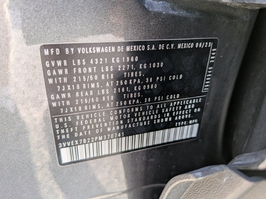 2023 Volkswagen Taos 1.5T SE