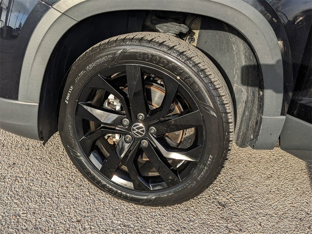 2023 Volkswagen Taos 1.5T SE