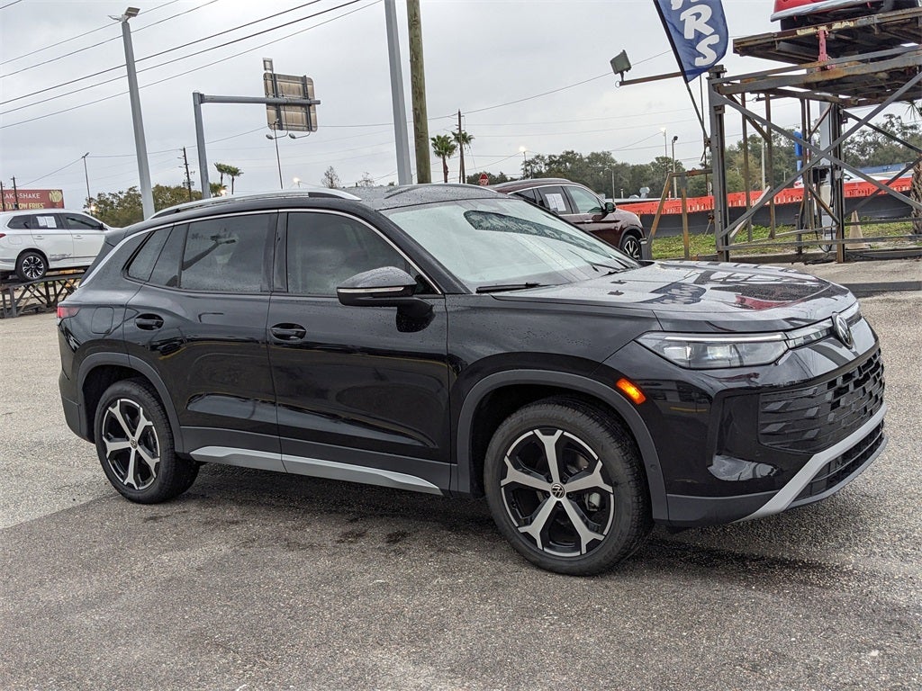 2025 Volkswagen Tiguan 2.0T SE