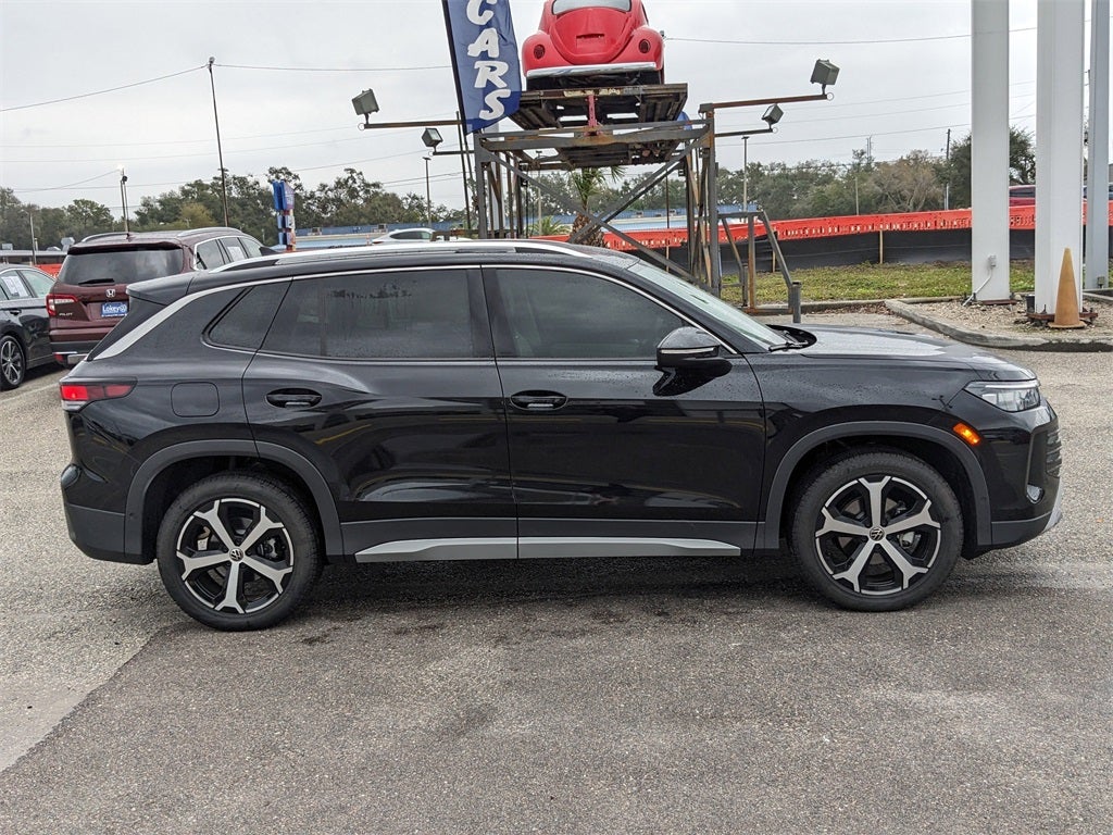 2025 Volkswagen Tiguan 2.0T SE