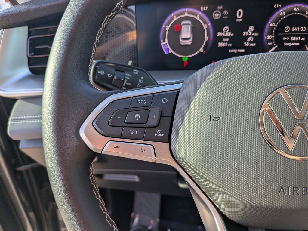 2025 Volkswagen Tiguan 2.0T SE