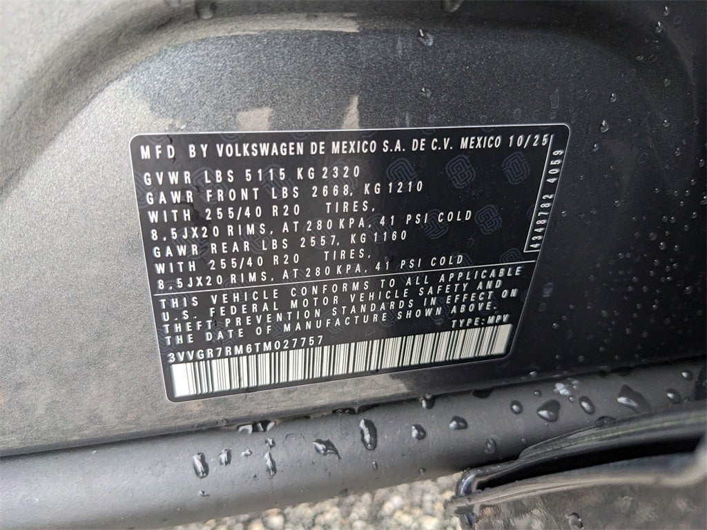 2026 Volkswagen Tiguan 2.0T SE R-Line Black