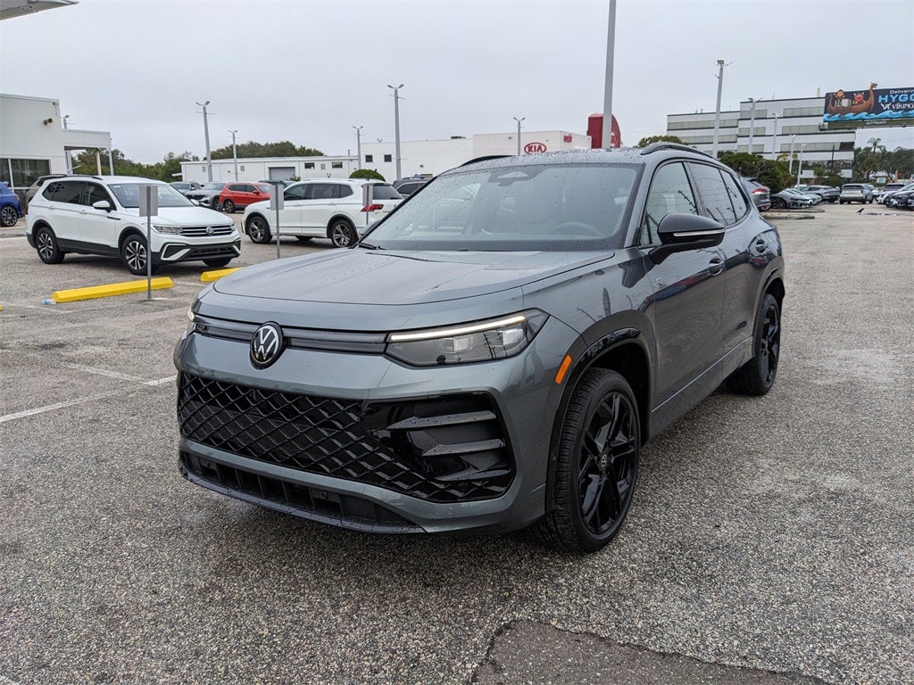 2026 Volkswagen Tiguan 2.0T SE R-Line Black