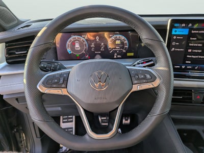 2026 Volkswagen Tiguan SE R-Line Black