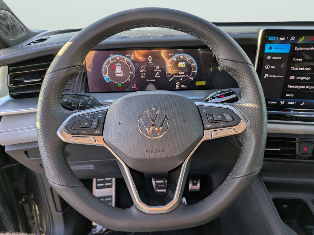 2026 Volkswagen Tiguan SE R-Line Black