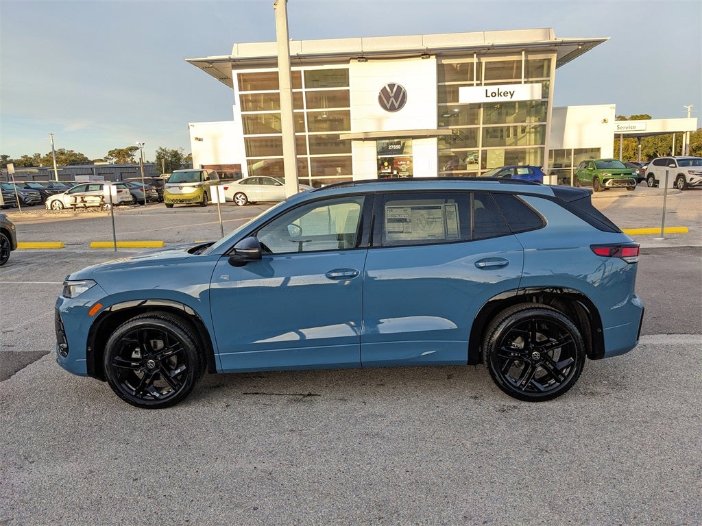 2026 Volkswagen Tiguan 2.0T SE R-Line Black