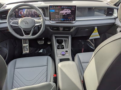 2026 Volkswagen Tiguan 2.0T SE R-Line Black