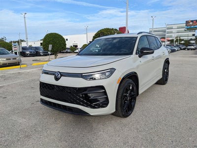 2026 Volkswagen Tiguan 2.0T SE R-Line Black