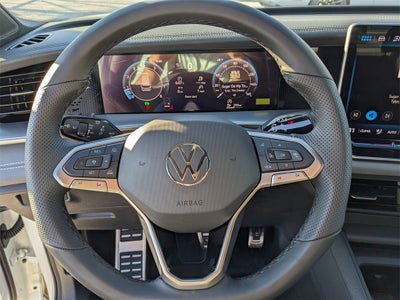 2026 Volkswagen Tiguan 2.0T SE R-Line Black