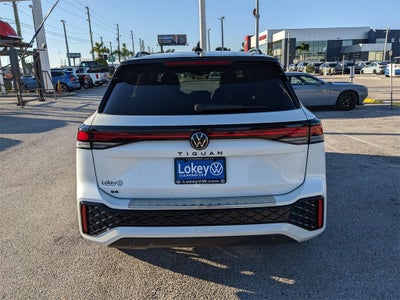 2026 Volkswagen Tiguan 2.0T SE R-Line Black