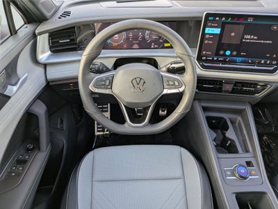 2026 Volkswagen Tiguan 2.0T SE R-Line Black