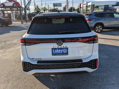 2026 Volkswagen Tiguan 2.0T SE R-Line Black