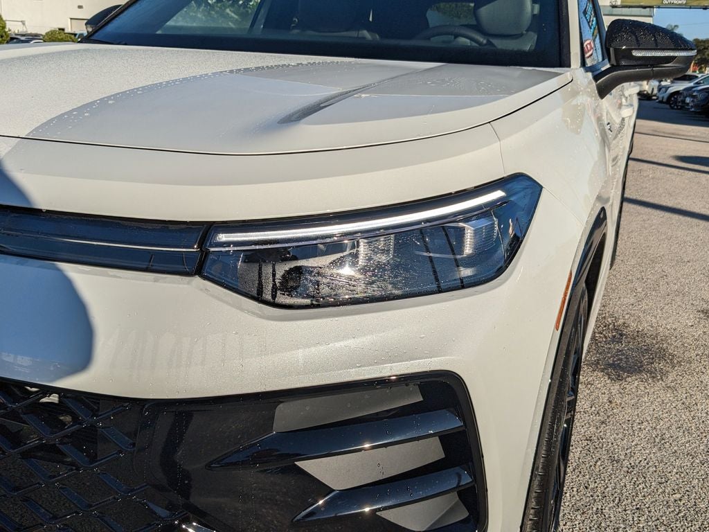 2026 Volkswagen Tiguan 2.0T SE R-Line Black