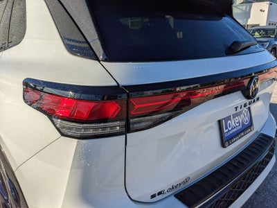 2026 Volkswagen Tiguan 2.0T SE R-Line Black