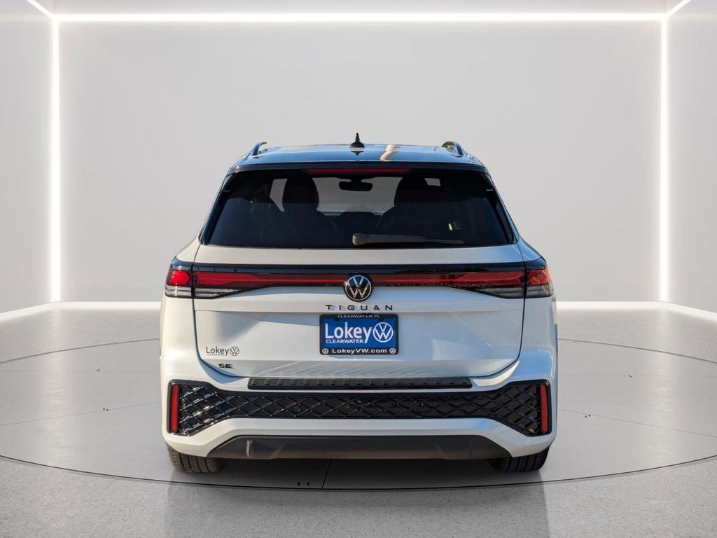 2026 Volkswagen Tiguan 2.0T SE R-Line Black