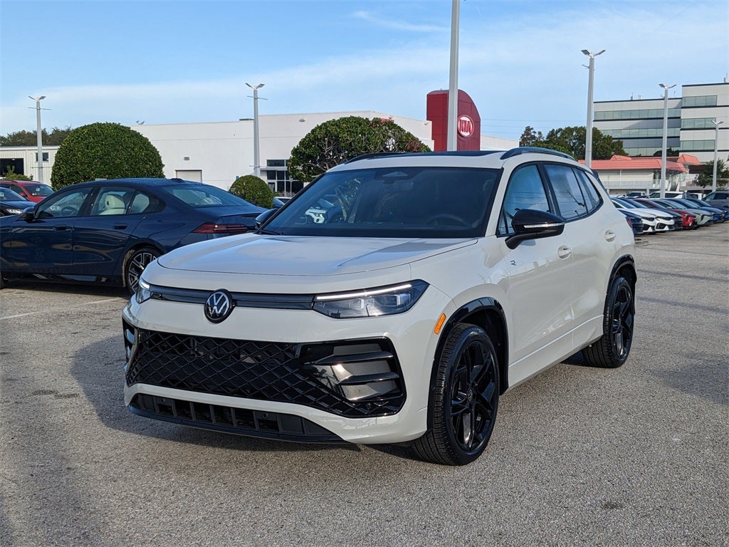 2026 Volkswagen Tiguan 2.0T SE R-Line Black