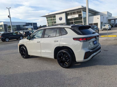 2026 Volkswagen Tiguan 2.0T SE R-Line Black