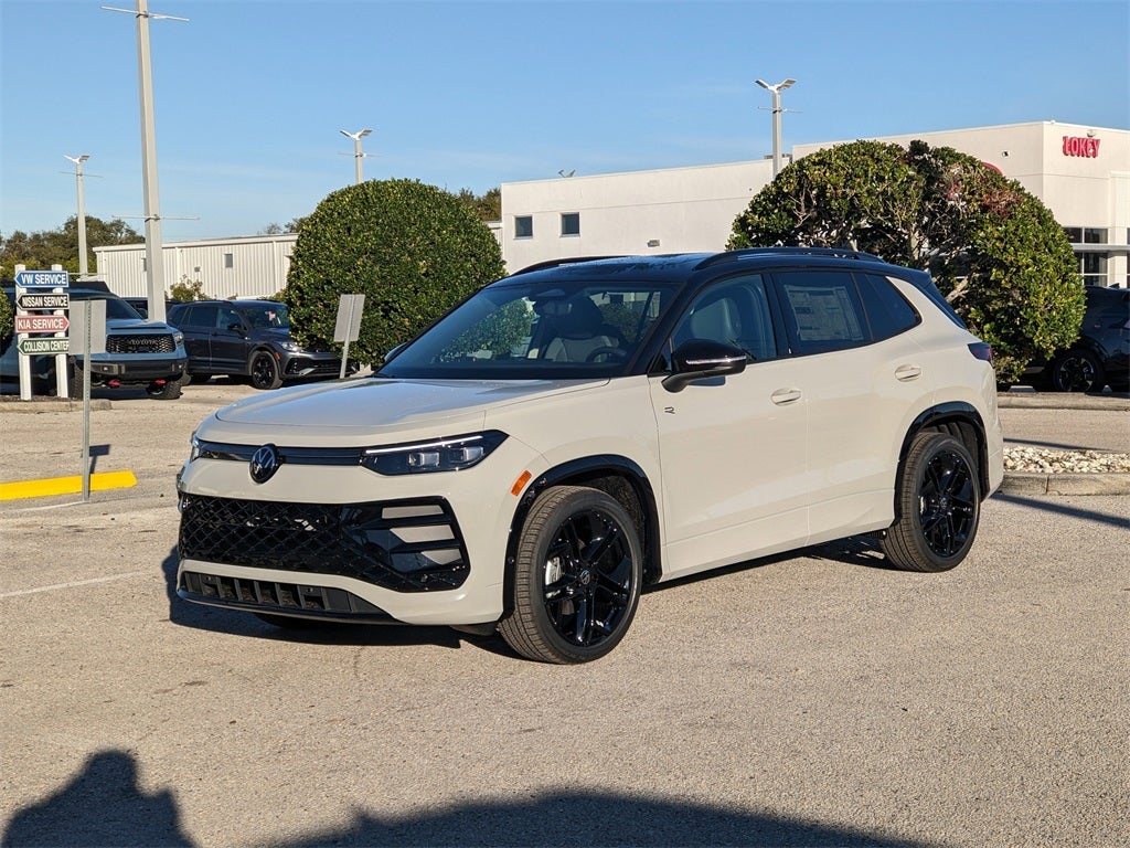 2026 Volkswagen Tiguan 2.0T SE R-Line Black