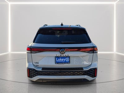 2026 Volkswagen Tiguan 2.0T SE R-Line Black