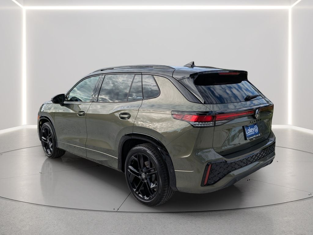 2026 Volkswagen Tiguan 2.0T SE R-Line Black