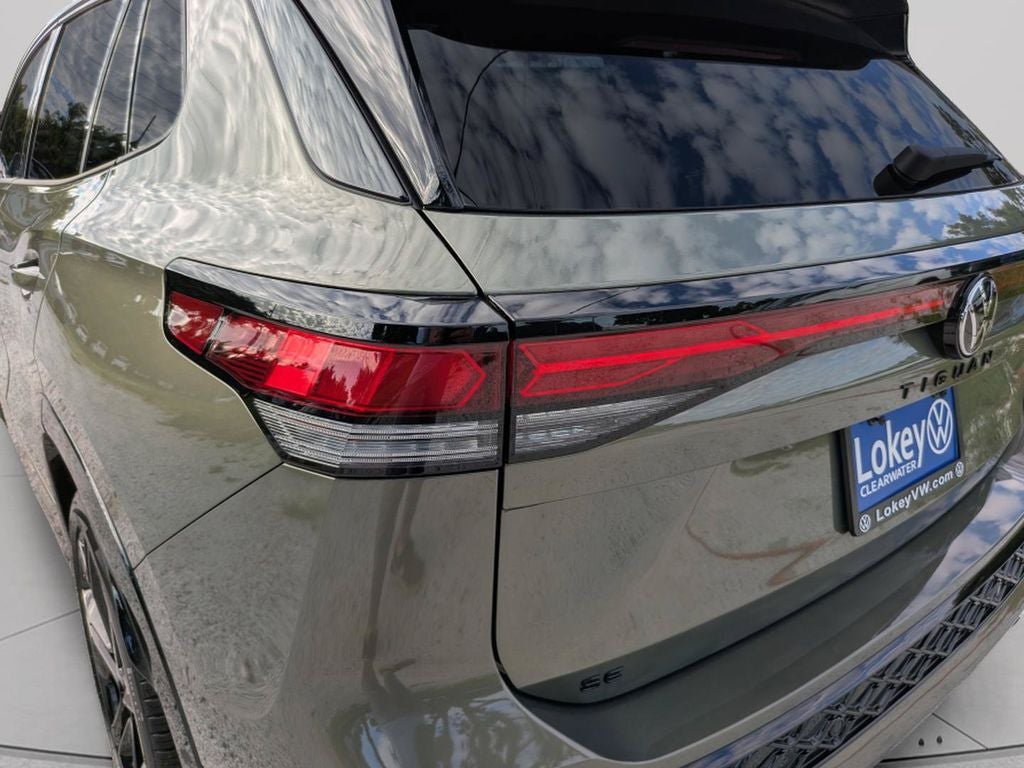 2026 Volkswagen Tiguan 2.0T SE R-Line Black