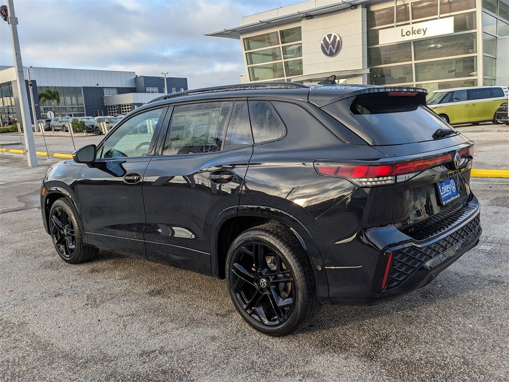 2026 Volkswagen Tiguan 2.0T SE R-Line Black