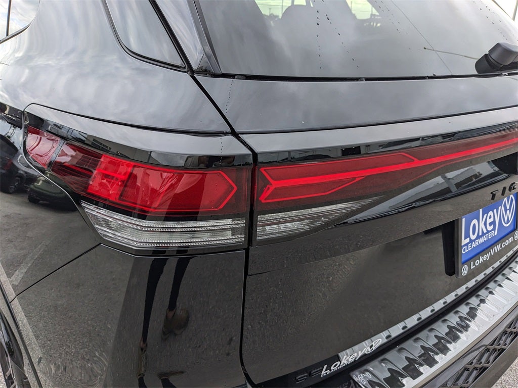 2026 Volkswagen Tiguan 2.0T SE R-Line Black