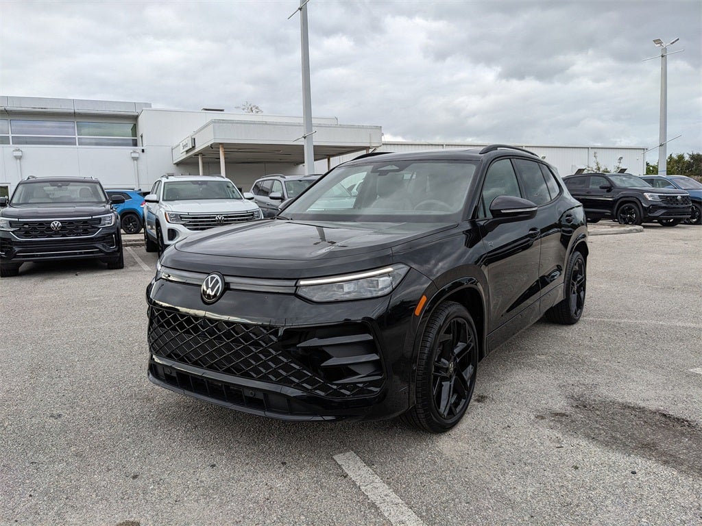 2026 Volkswagen Tiguan 2.0T SE R-Line Black