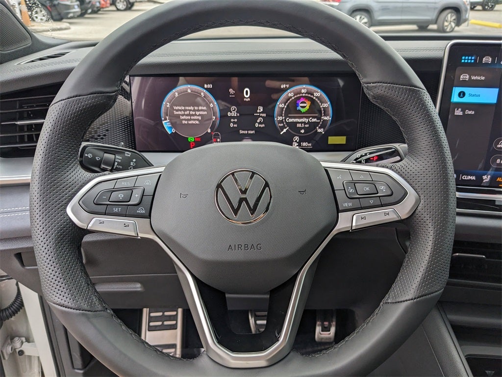 2026 Volkswagen Tiguan 2.0T SE R-Line Black