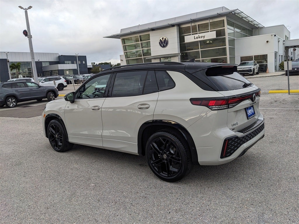 2026 Volkswagen Tiguan 2.0T SE R-Line Black