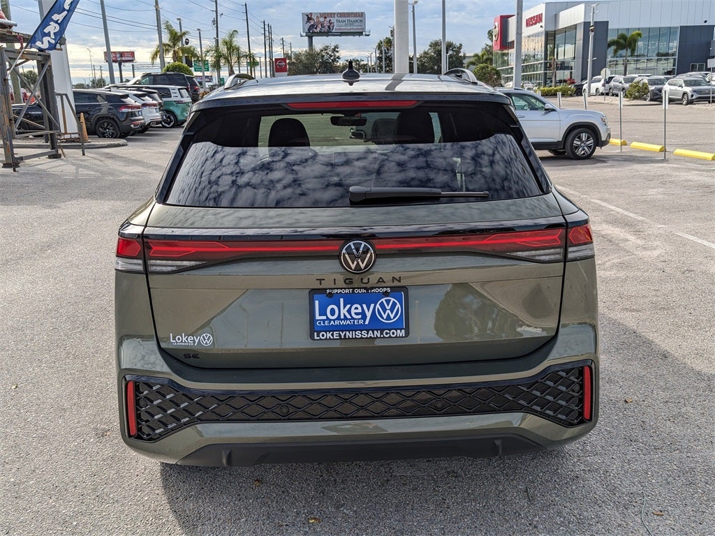 2026 Volkswagen Tiguan 2.0T SE R-Line Black