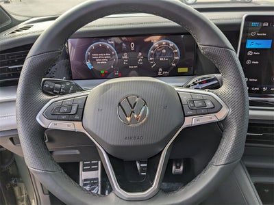 2026 Volkswagen Tiguan 2.0T SE R-Line Black