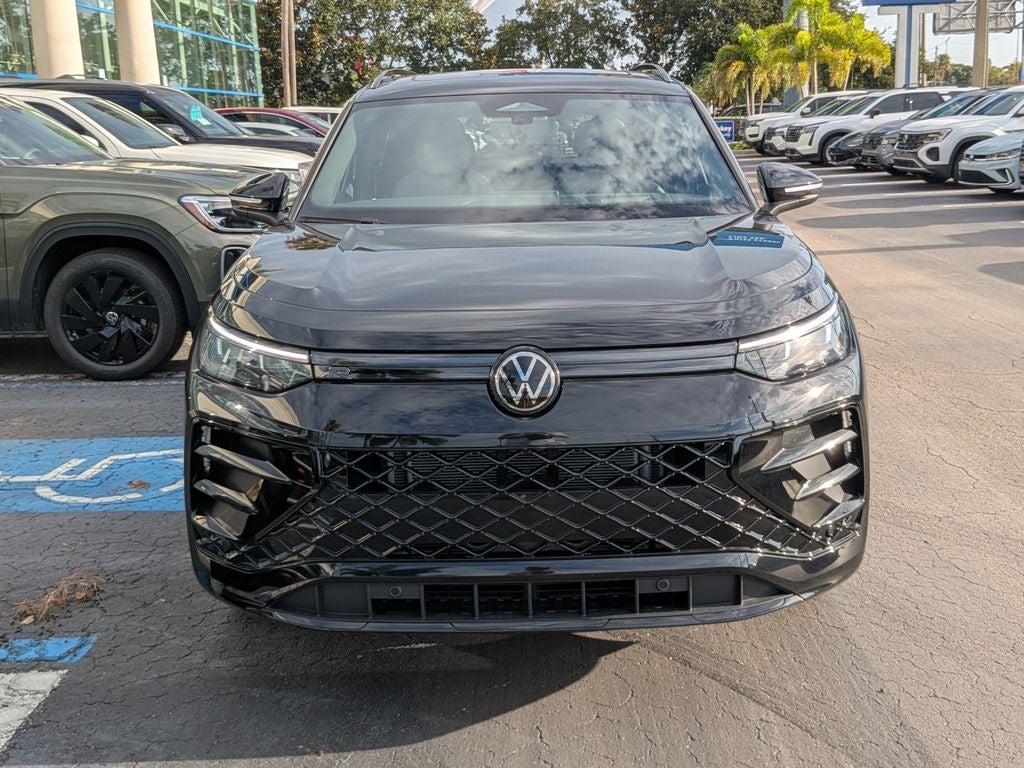 2026 Volkswagen Tiguan 2.0T SE R-Line Black