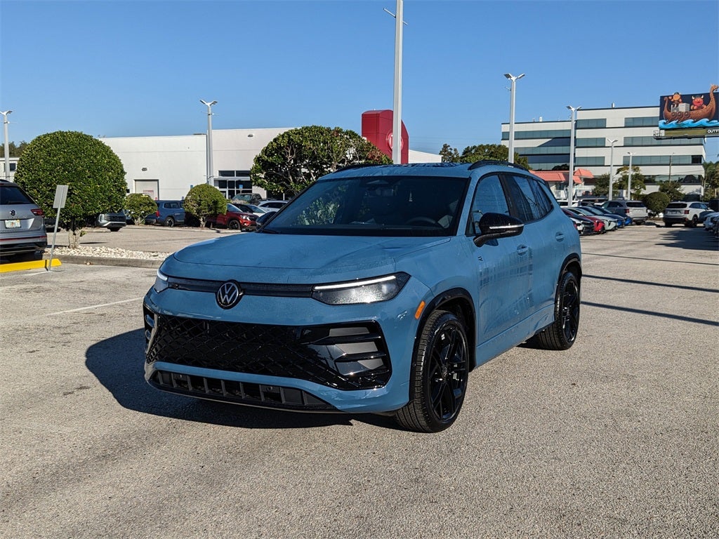 2026 Volkswagen Tiguan 2.0T SE R-Line Black