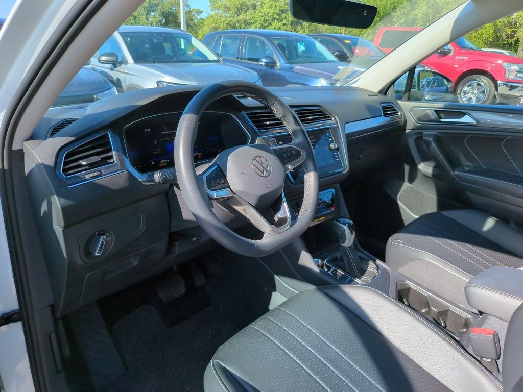 2023 Volkswagen Tiguan 2.0T SE