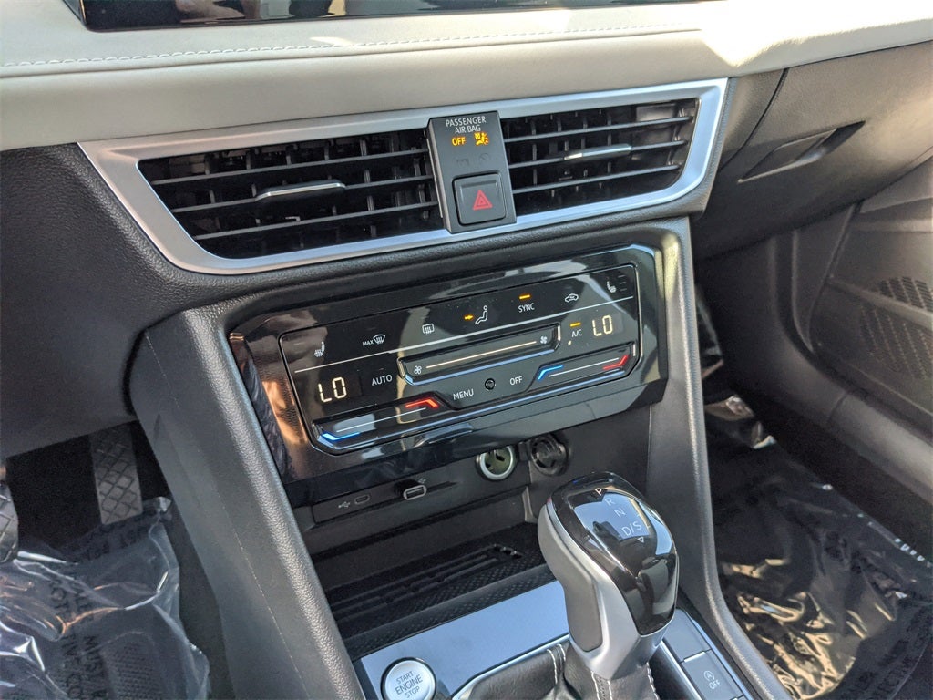 2025 Volkswagen Taos 1.5T SE