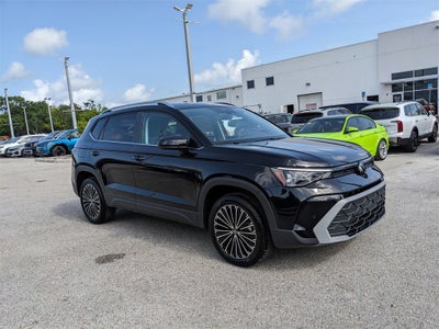 2025 Volkswagen Taos 1.5T SE