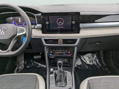 2027 Volkswagen Taos 1.5T SE