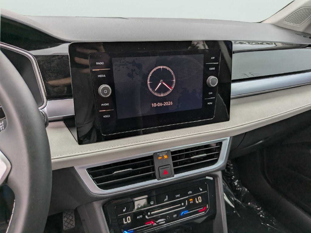 2027 Volkswagen Taos 1.5T SE