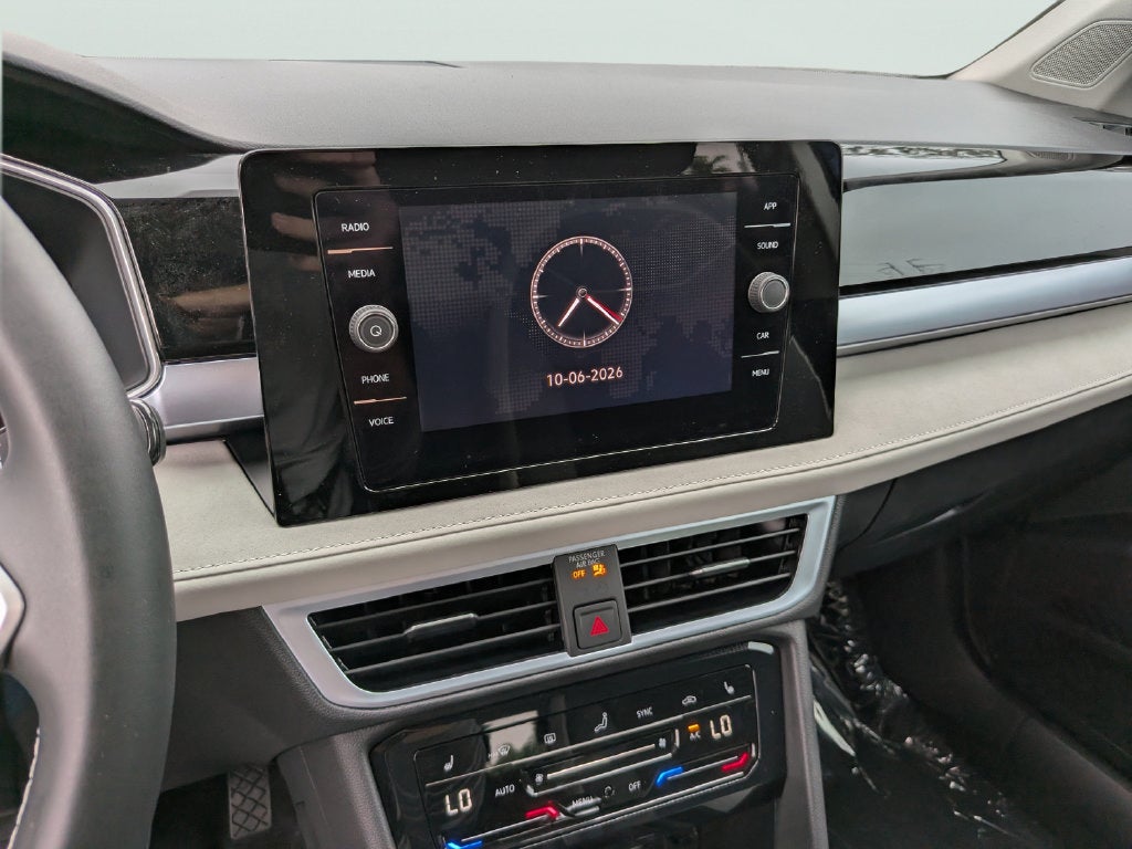 2027 Volkswagen Taos 1.5T SE