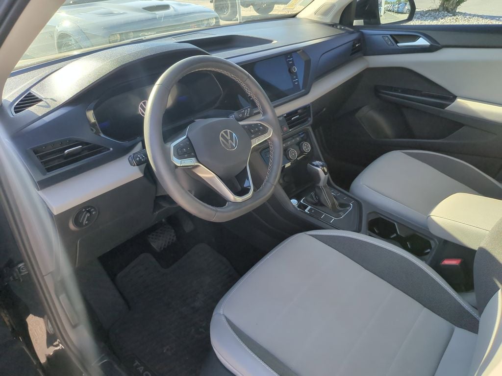 2023 Volkswagen Taos 1.5T SE