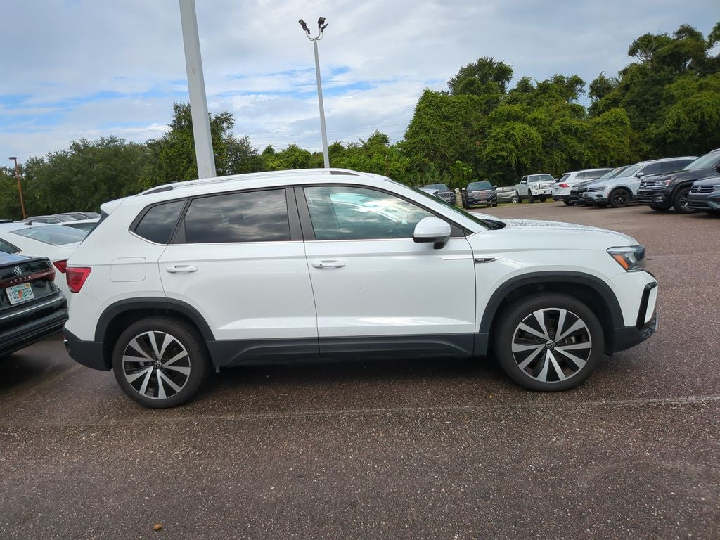 2024 Volkswagen Taos 1.5T SE