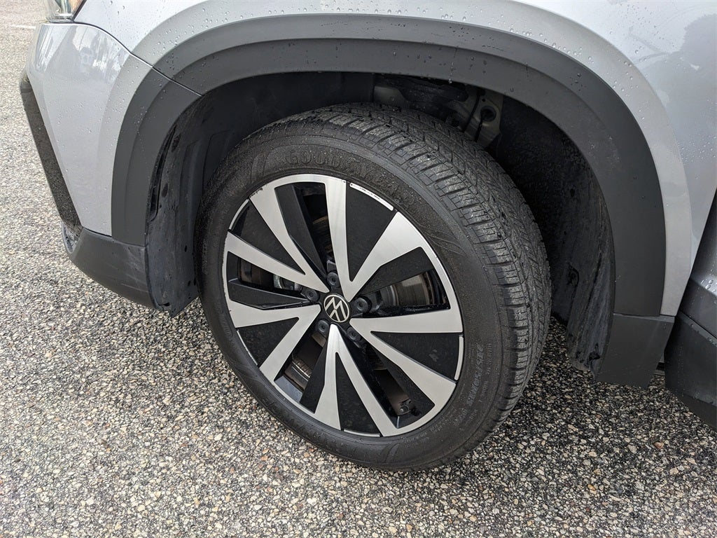 2024 Volkswagen Taos 1.5T SE