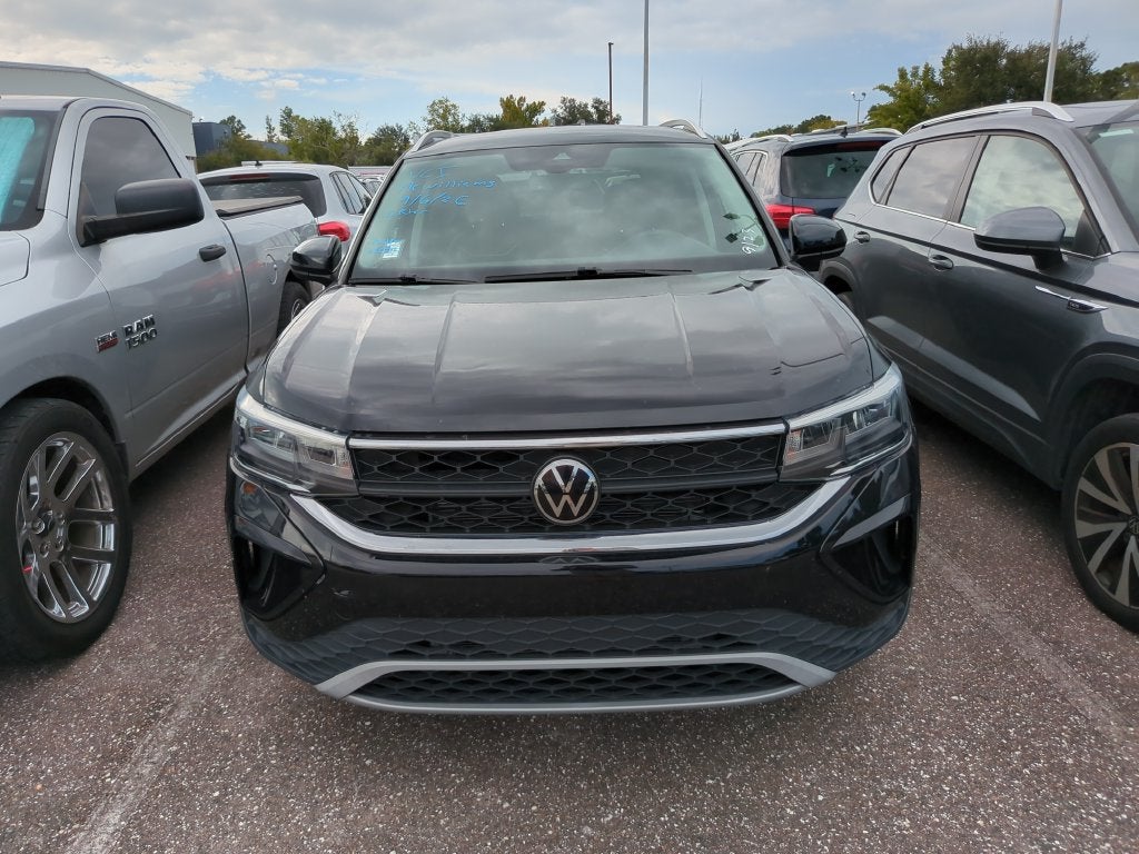 2024 Volkswagen Taos 1.5T SE