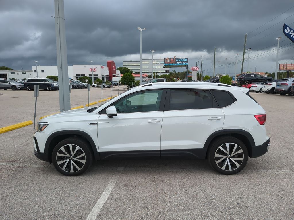 2024 Volkswagen Taos 1.5T SE