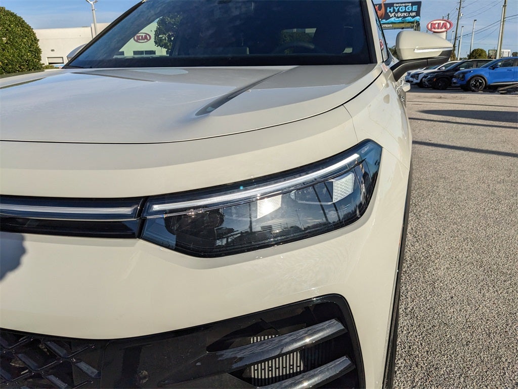 2026 Volkswagen Tiguan 2.0T SEL R-Line Turbo